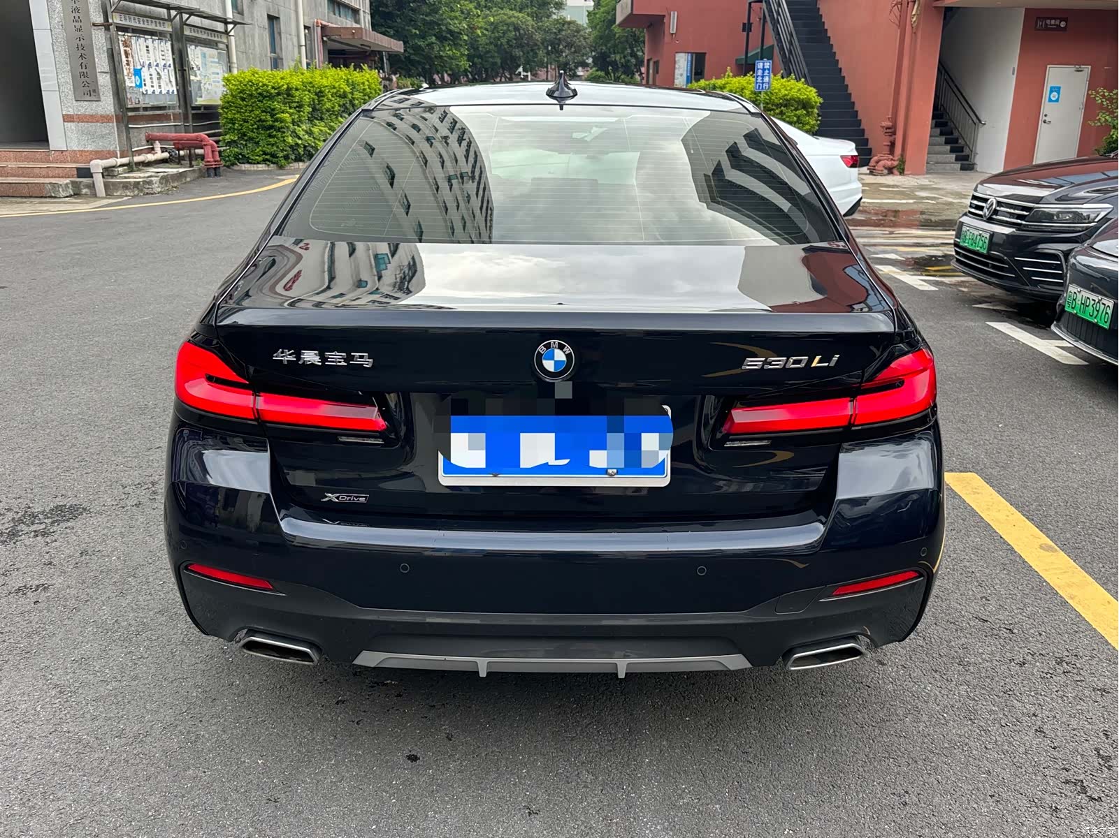 BMW 5 Series, 2023 все фото