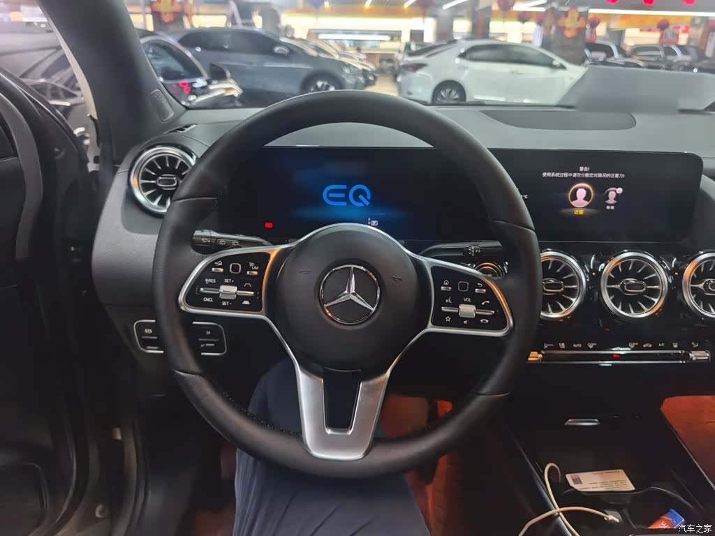 Mercedes-Benz EQA, 2023 все фото