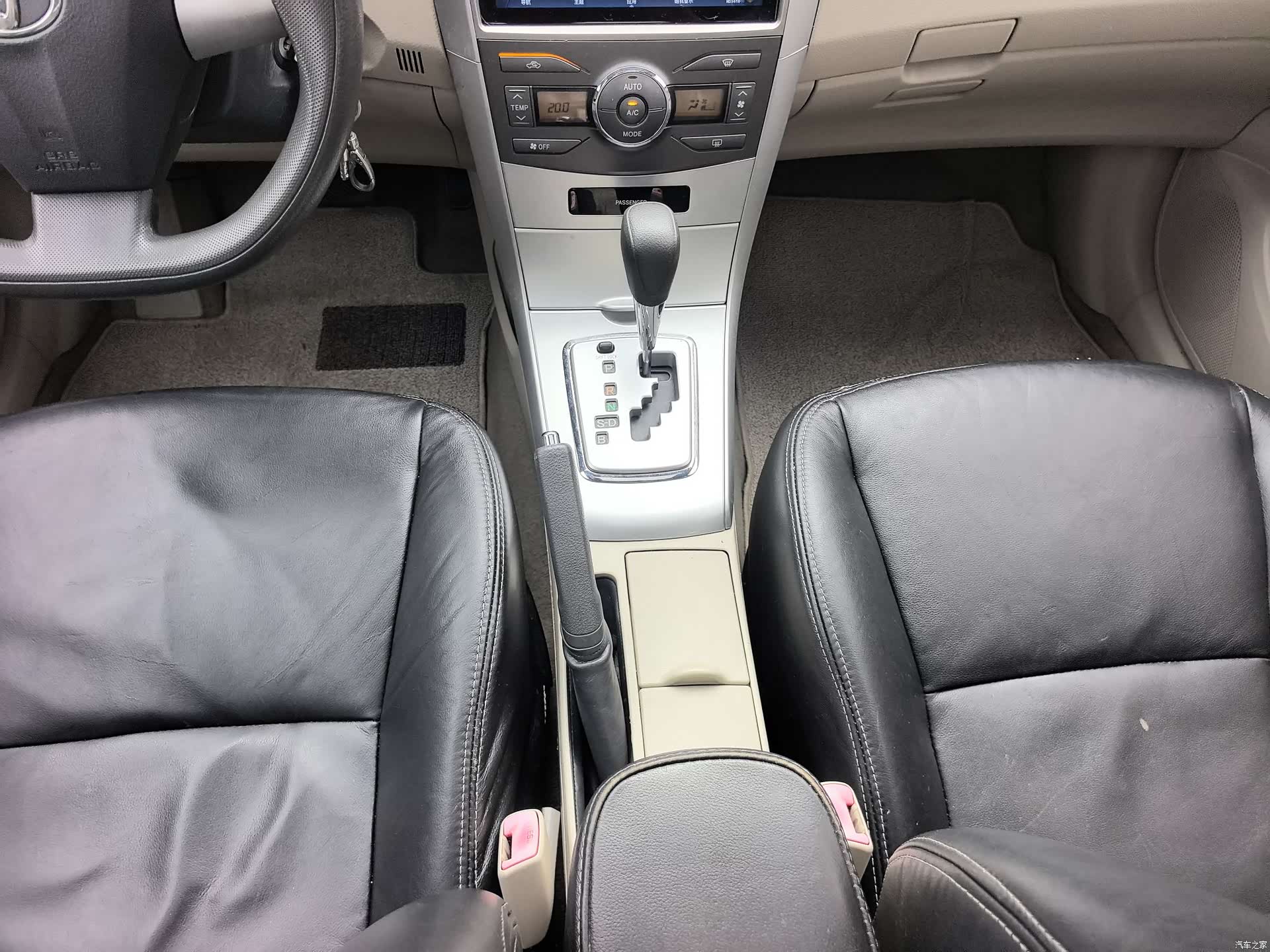 Toyota Corolla, 2011 14