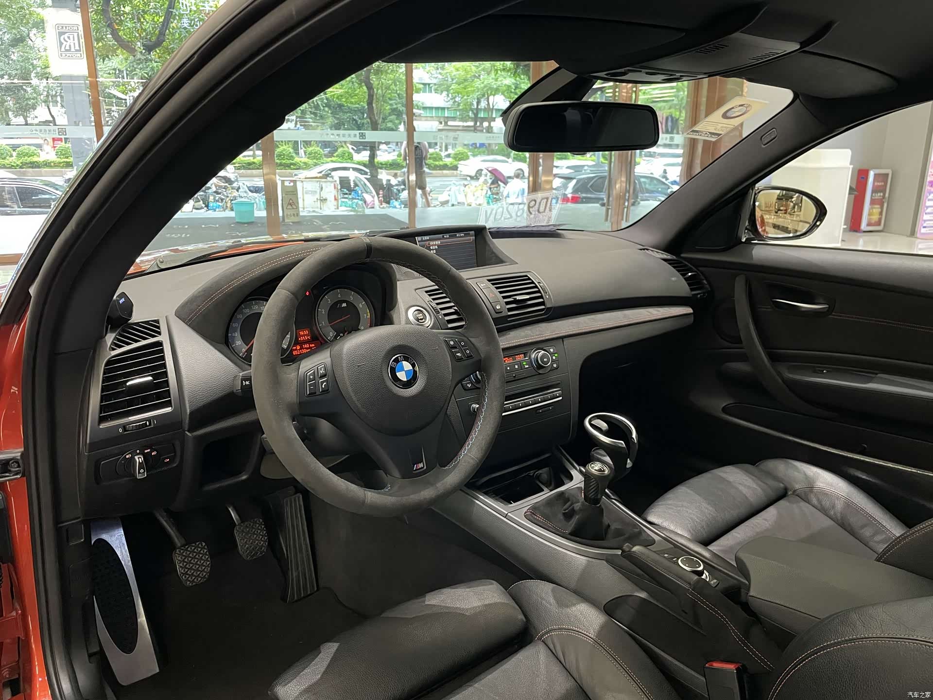 BMW 1 Series, 2012 9