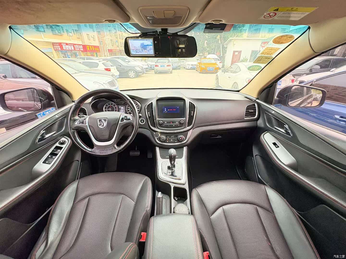 Wuling 560, 2016 9