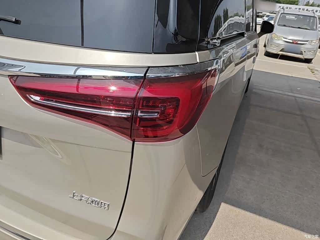 Buick GL8, 2023 8