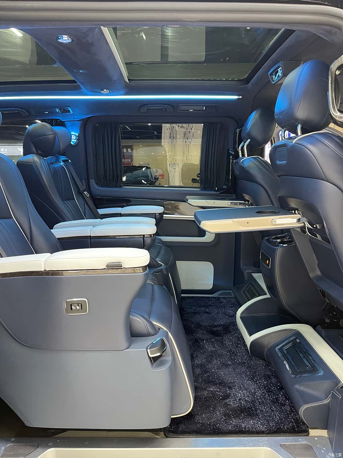 Mercedes-Benz V-Class, 2020 14