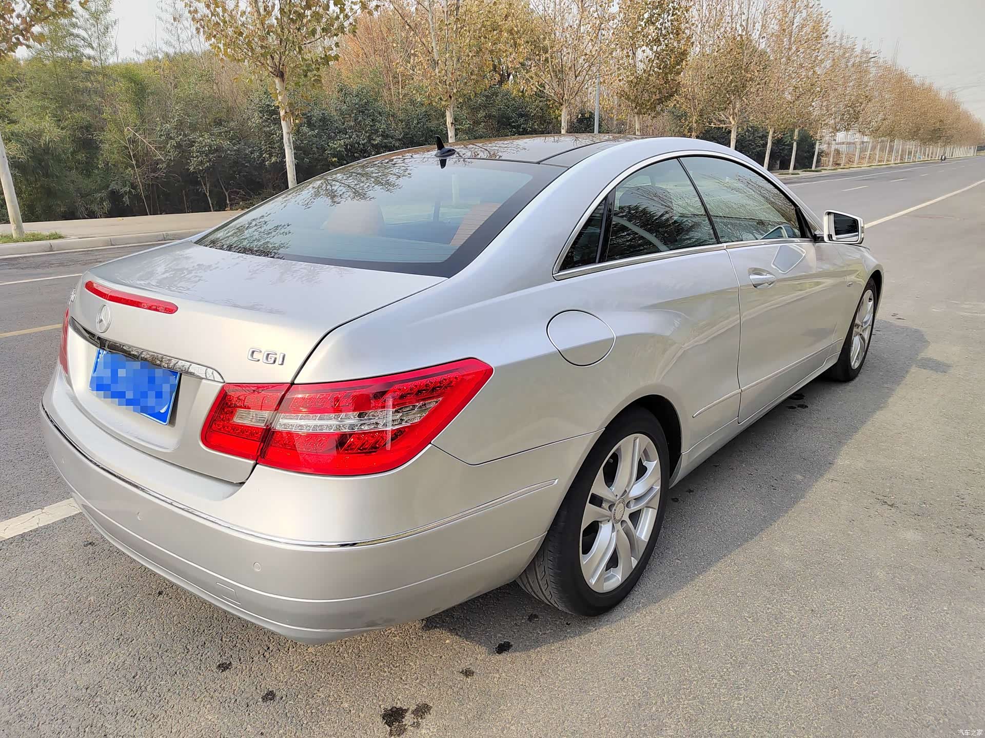 Mercedes-Benz E-Class, 2011 8