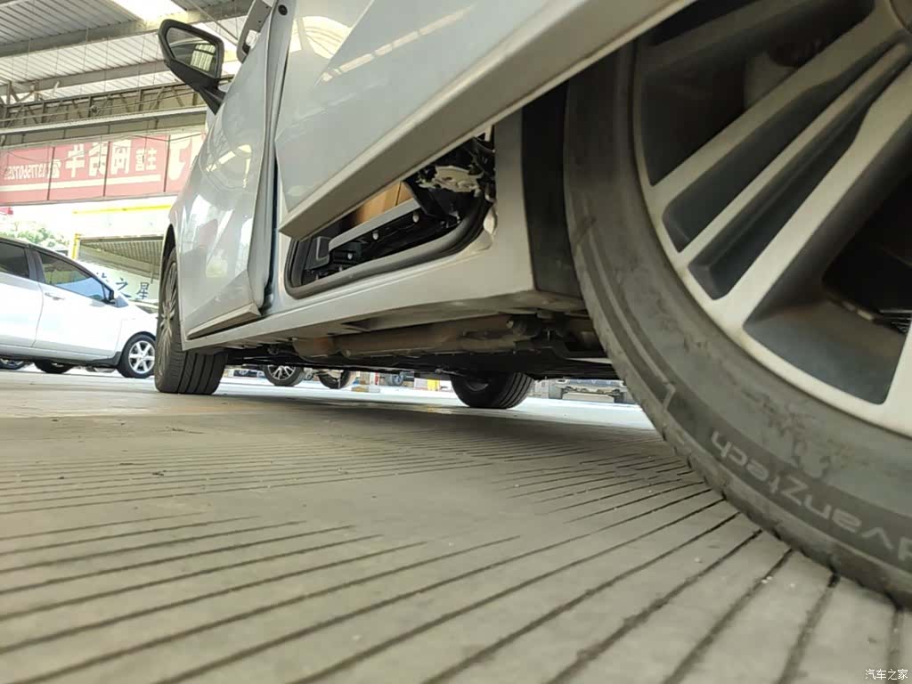 Trumpchi E8, 2024 19