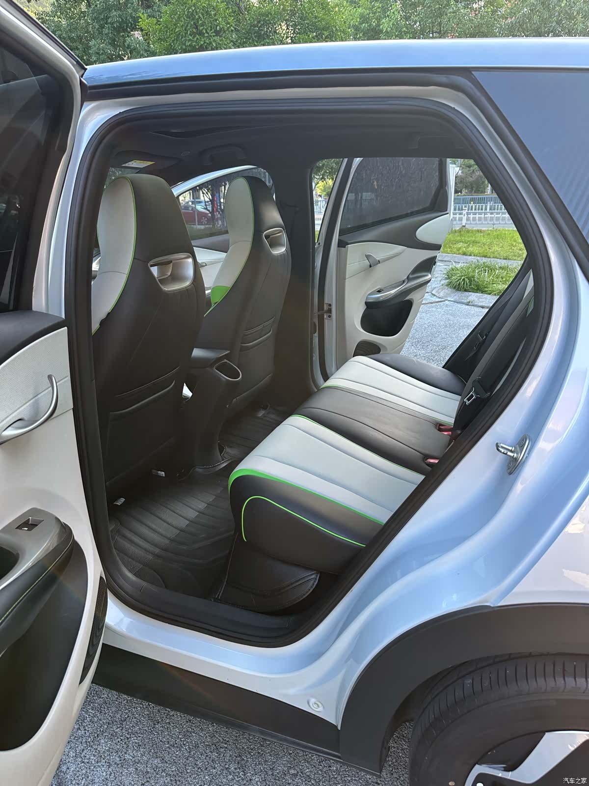 BYD Dolphin, 2023 10
