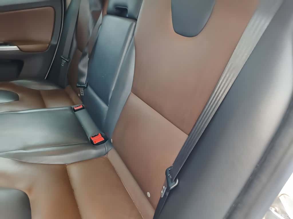 Volvo XC60, 2017 17