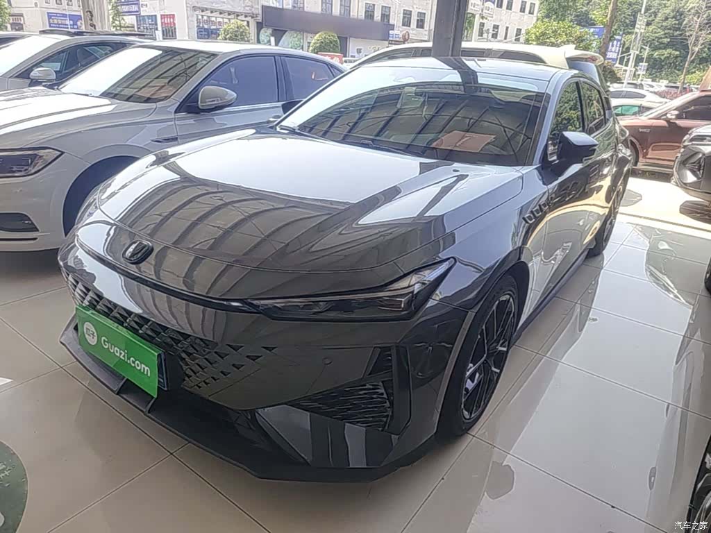 Changan UNI-V, 2024 1