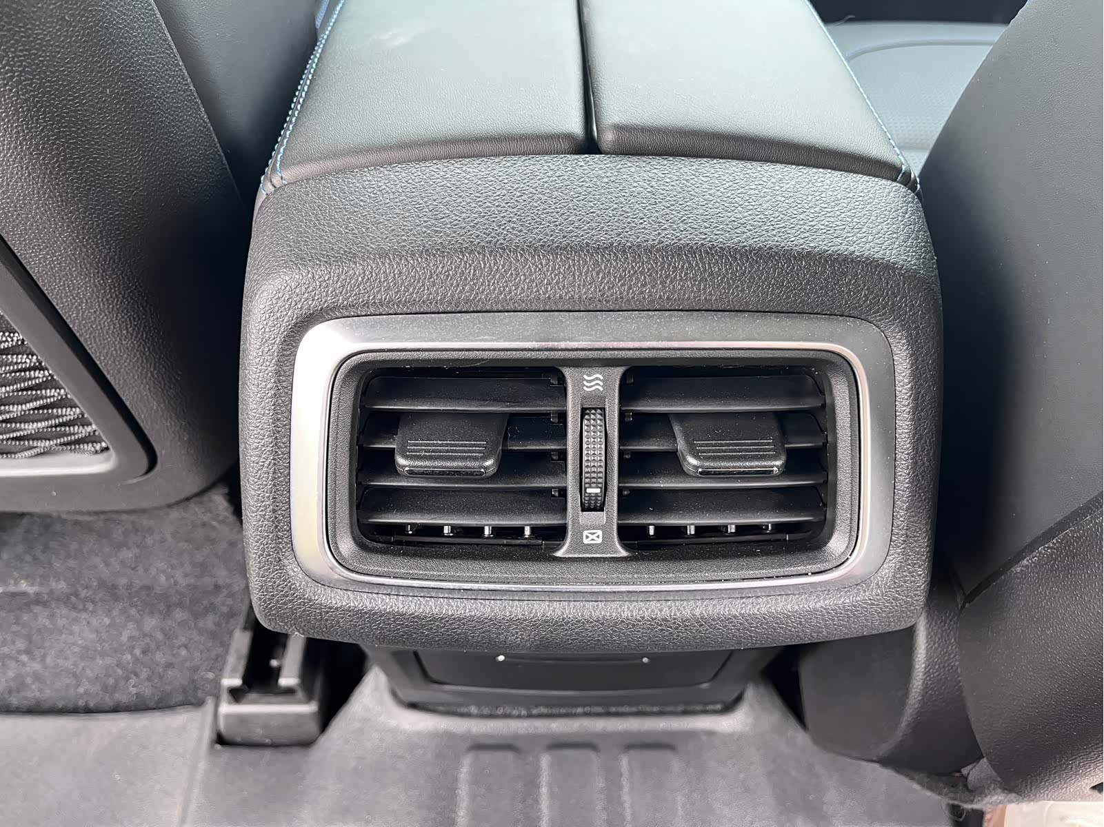 BAIC BJ40, 2024 16