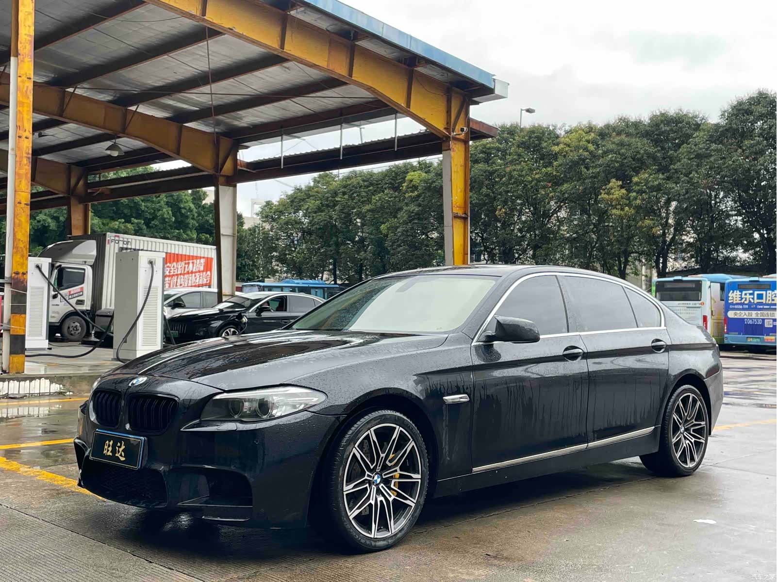 BMW 5 Series, 2012 1