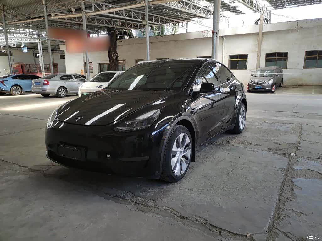 Tesla Model Y, 2022 2