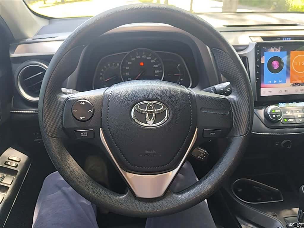 Toyota RAV4, 2019 11
