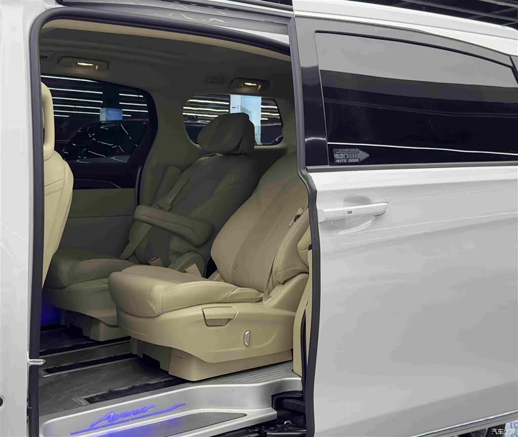 Buick GL8, 2024 9
