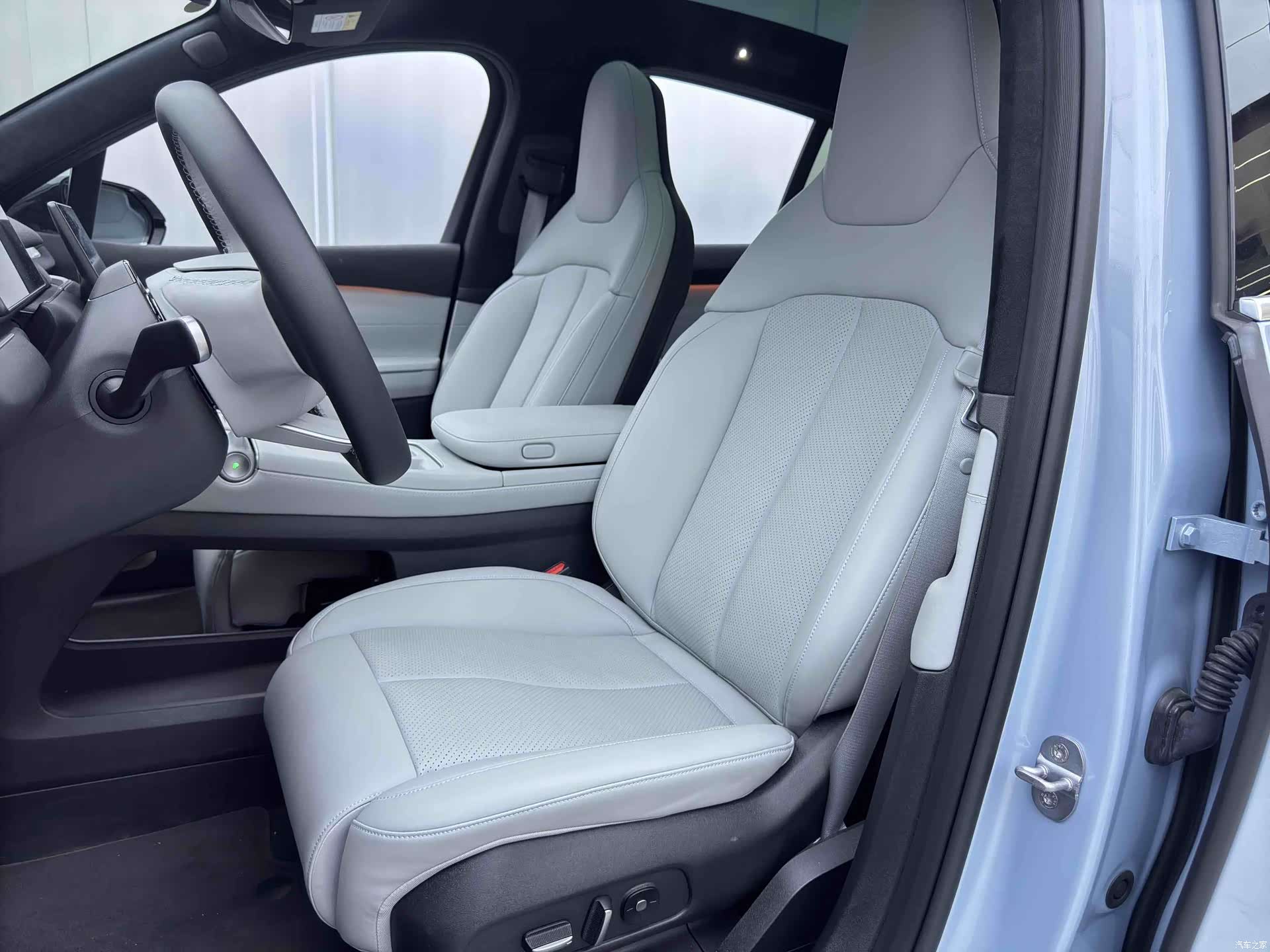 NIO EC7, 2023 11