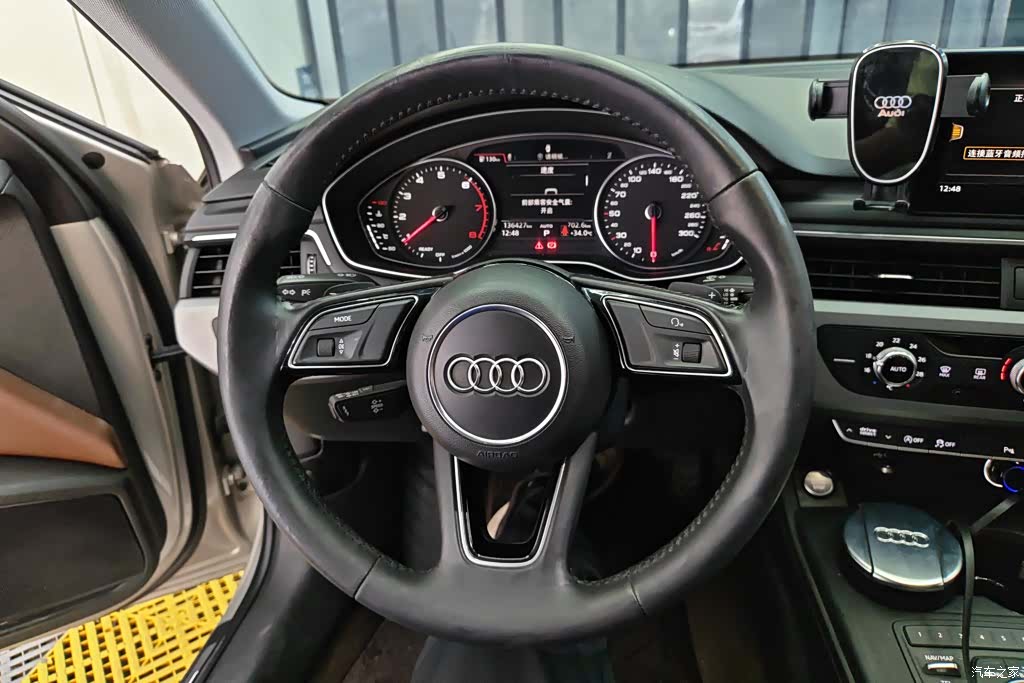 Audi A4L, 2018 15
