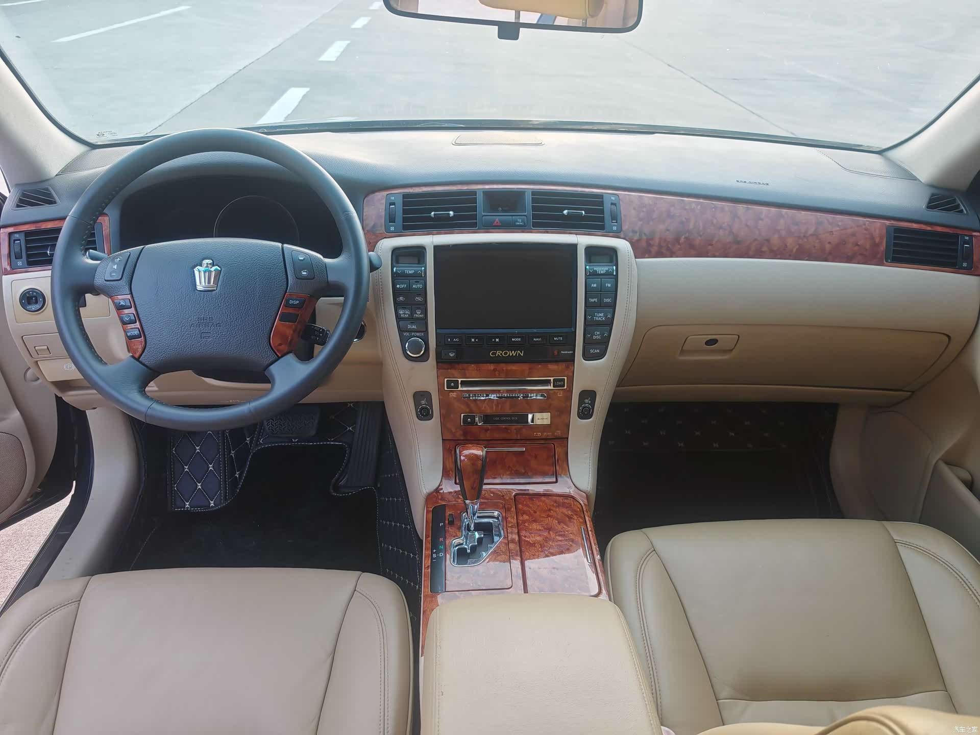 Toyota Crown, 2005 11