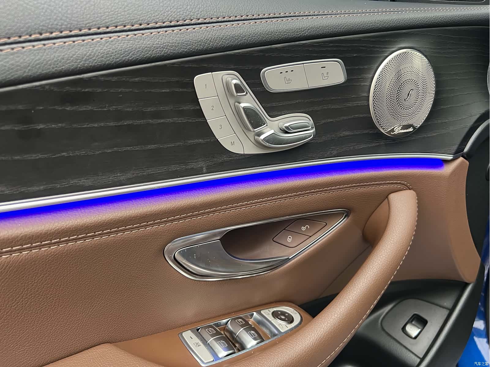 Mercedes-Benz E-Class, 2023 25