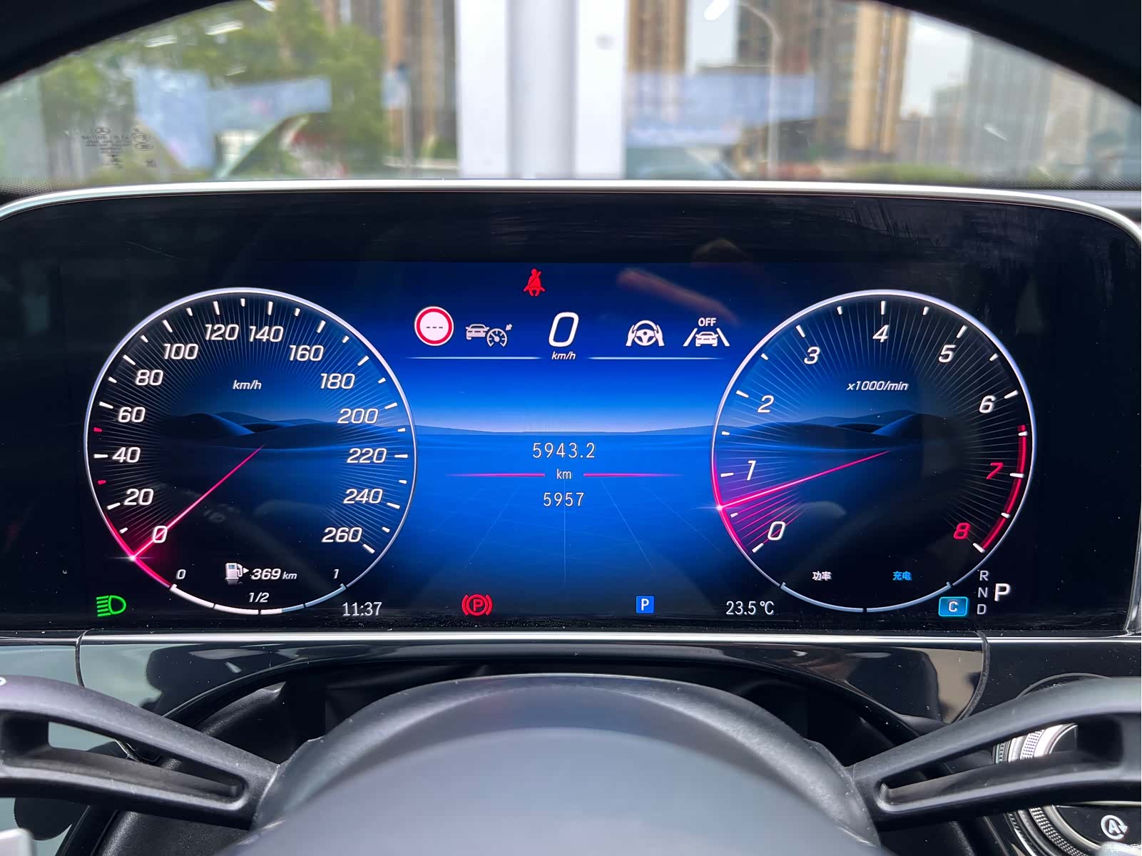 Mercedes-Benz E-Class, 2025 20