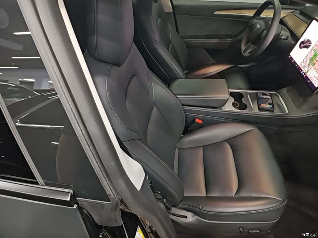 Tesla Model Y, 2021 20