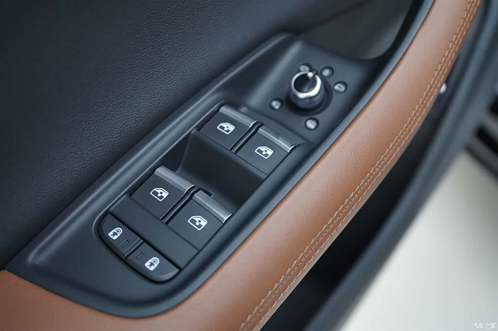 Audi Q7, 2023 11