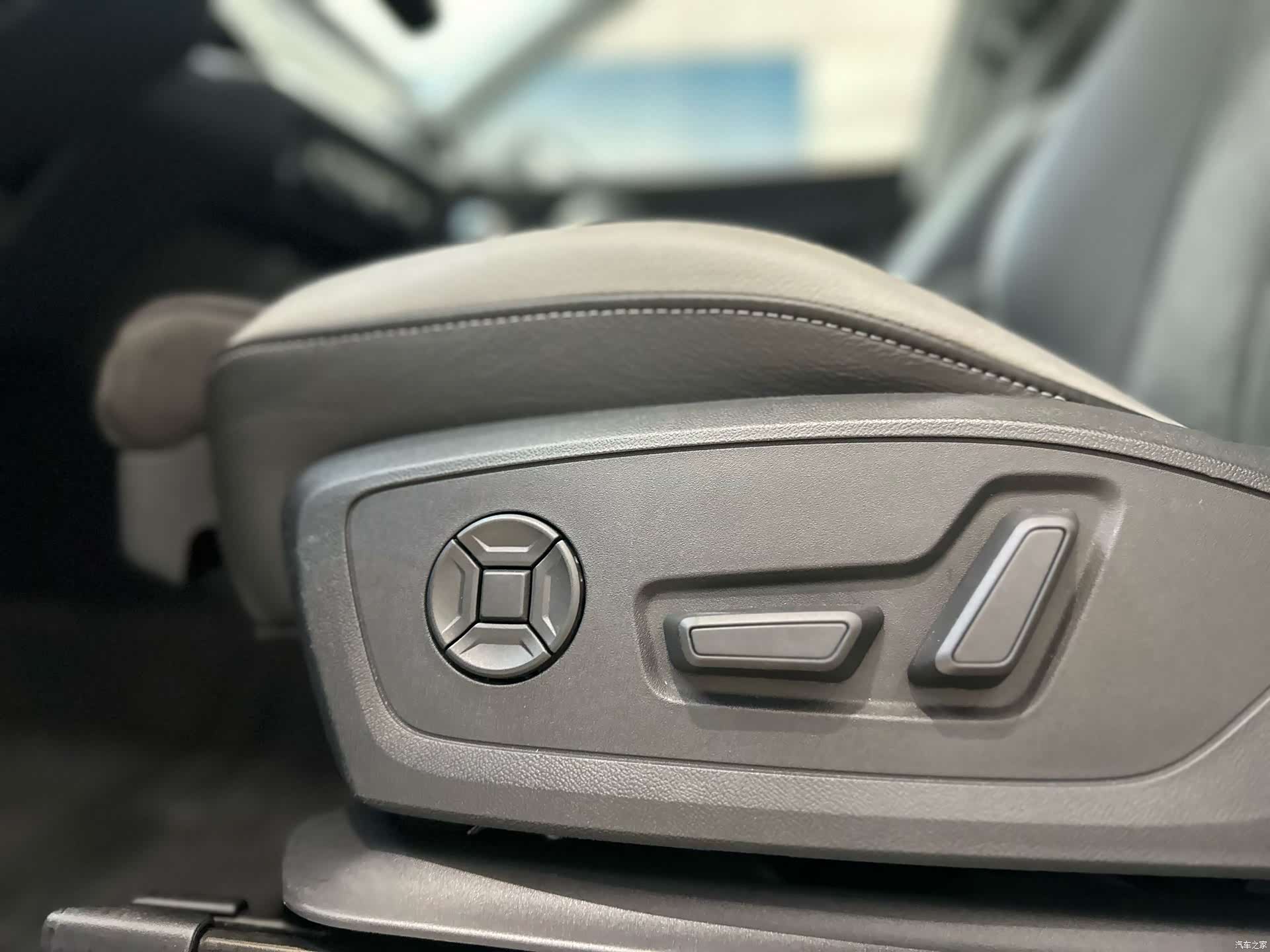 Audi Q3, 2021 12