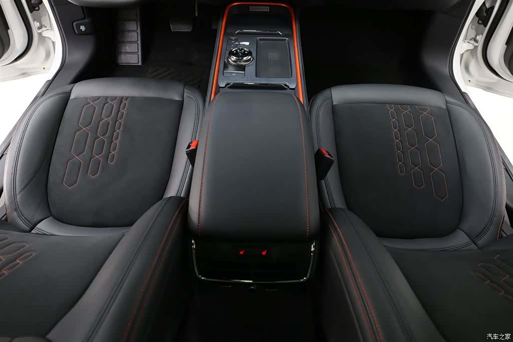 Ford Evos, 2022 10