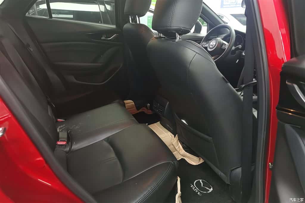 Mazda CX-4, 2021 11