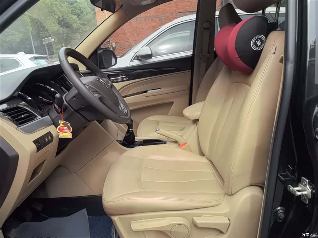 Wuling 730, 2018 15