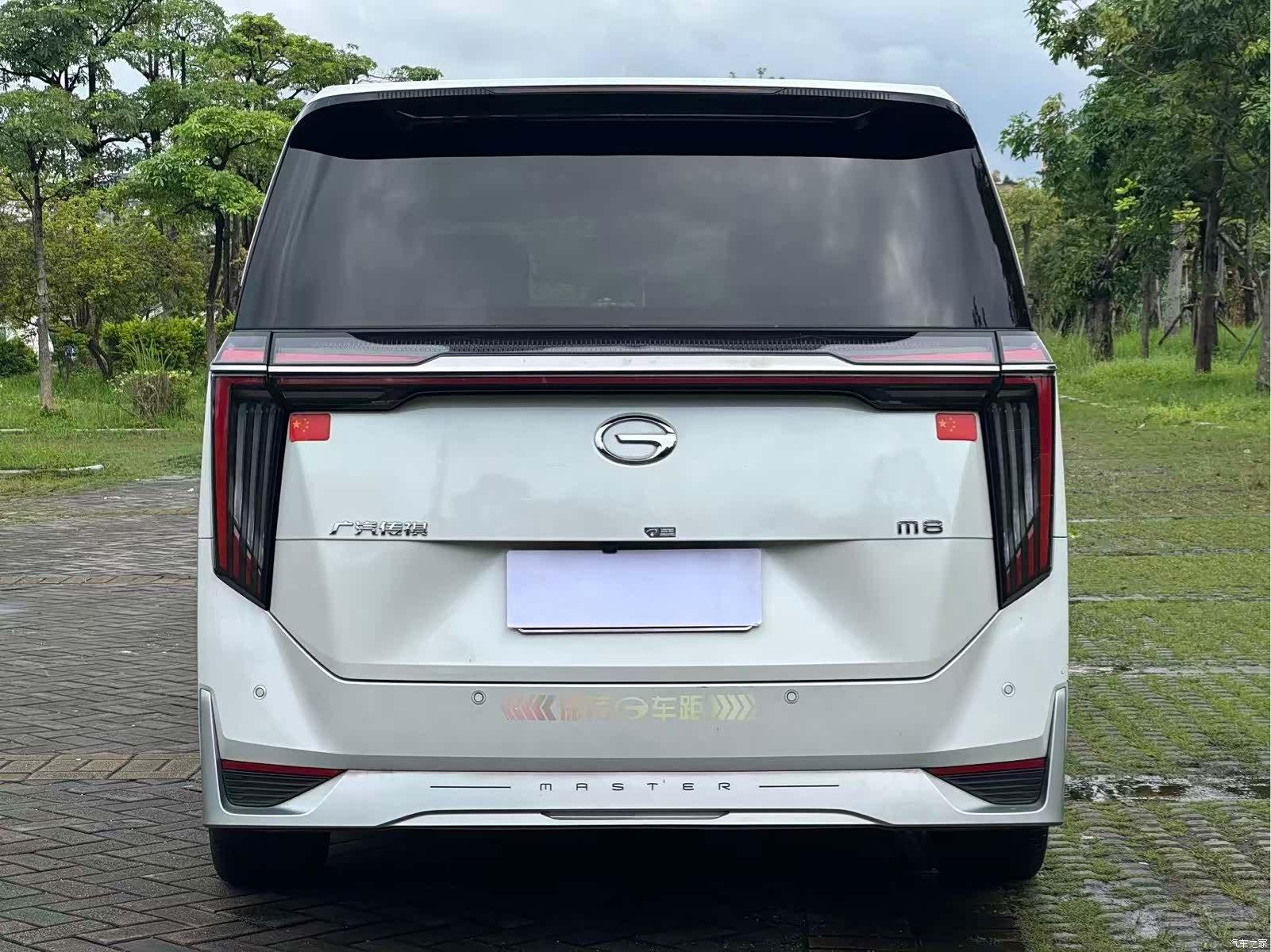 Trumpchi M8, 2023 10
