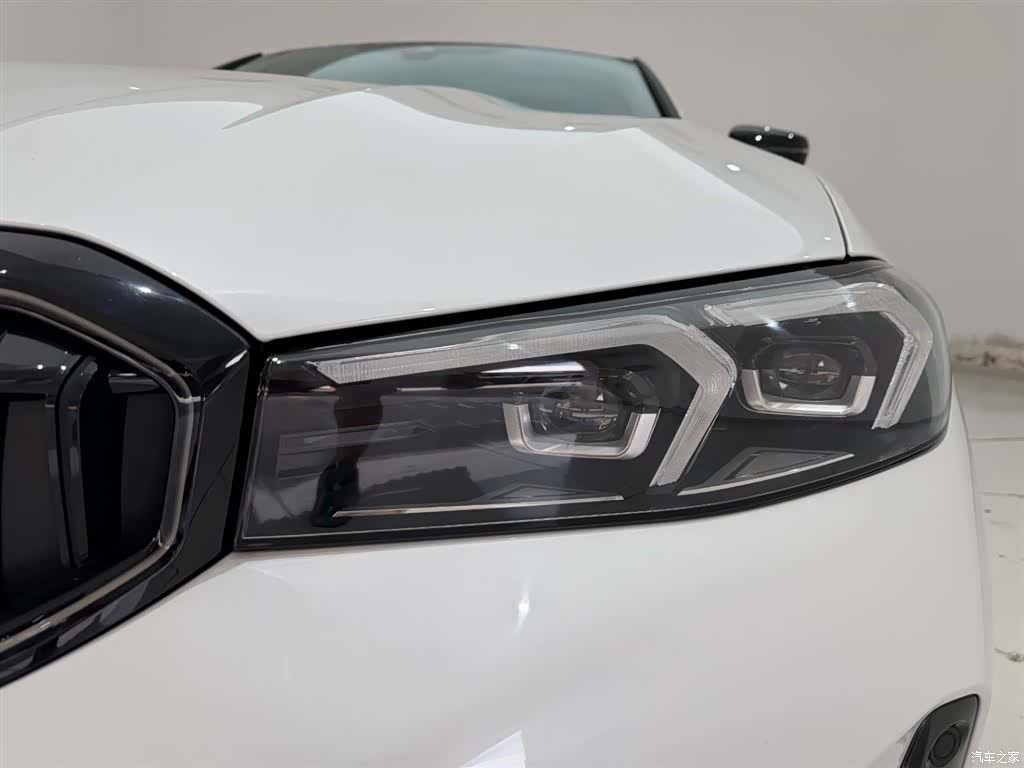 BMW 3 Series, 2025 2