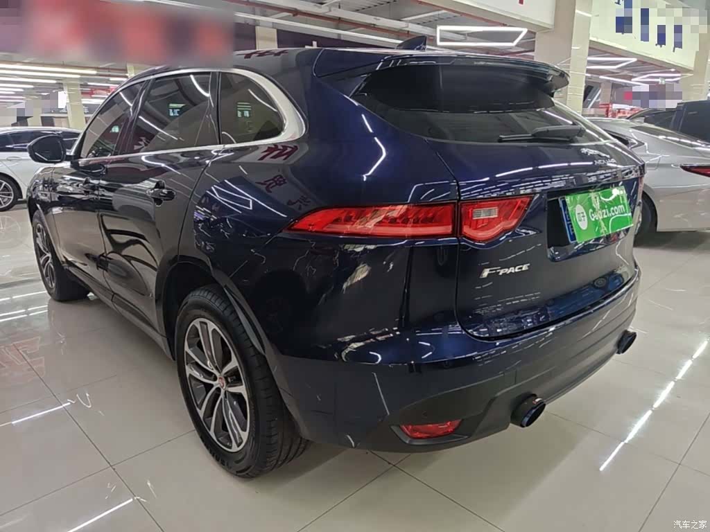 Jaguar F-PACE, 2017 все фото