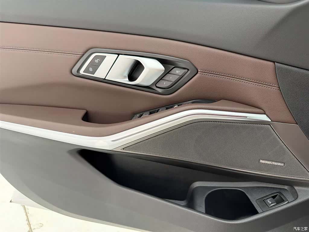 BMW 3 Series, 2025 21