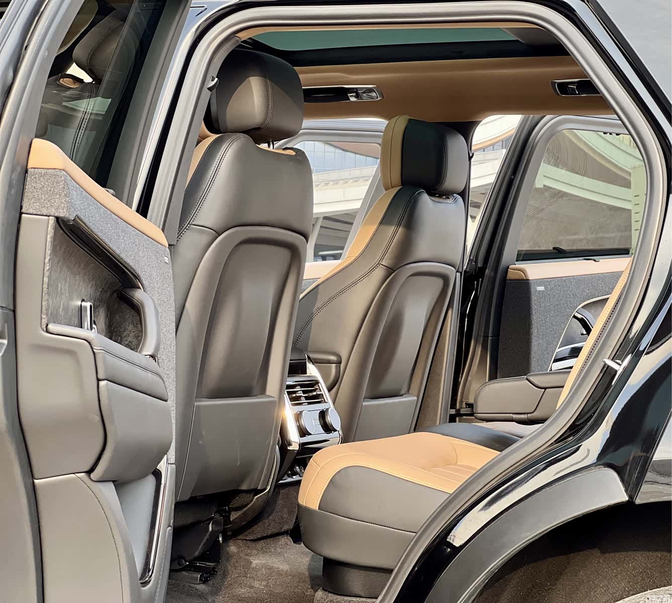 Land Rover Range Rover, 2024 все фото