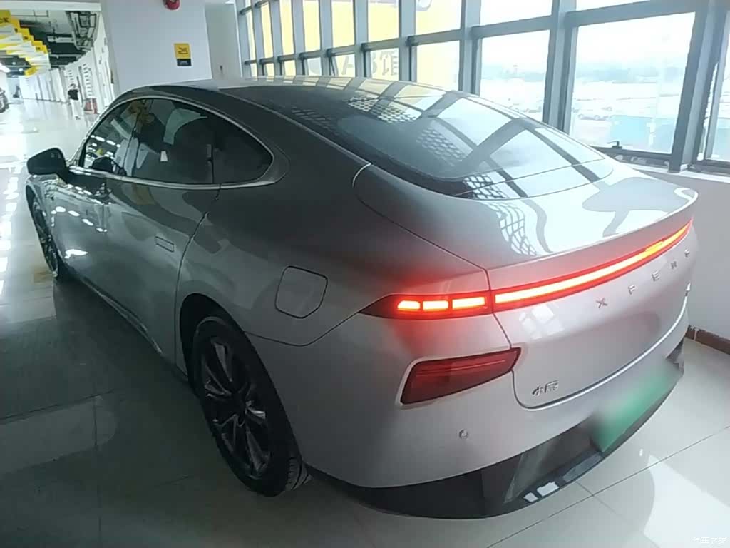 Xpeng P7, 2021 все фото