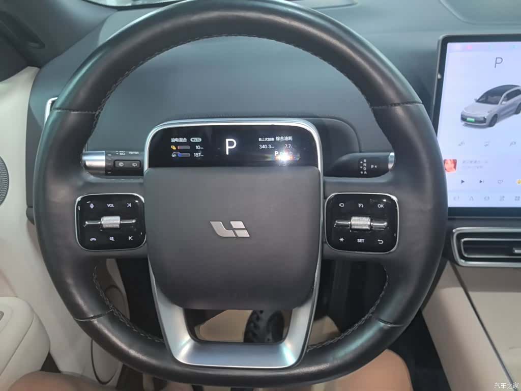 Li Auto L8, 2023 11