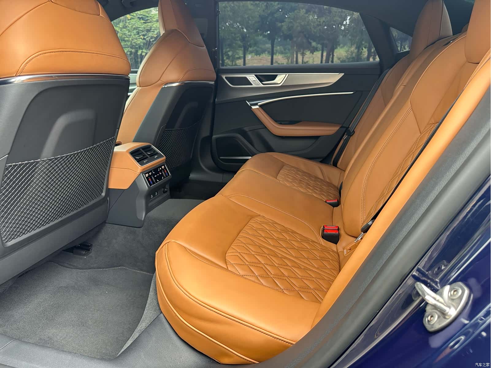 Audi A7L, 2022 14