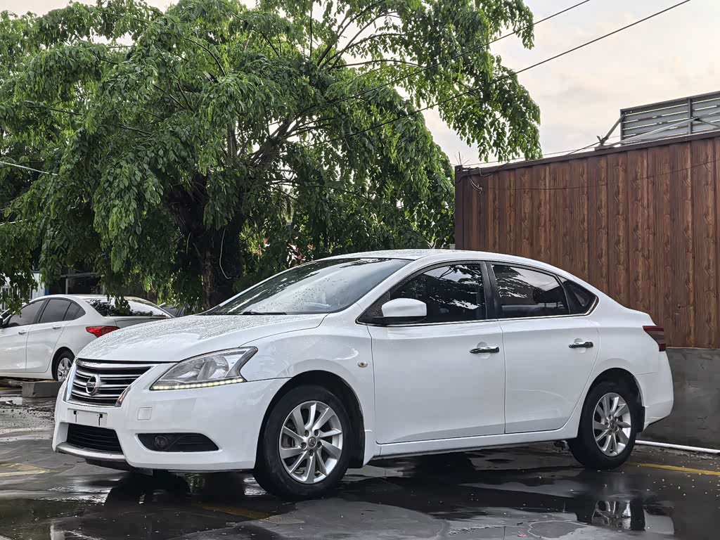 Nissan Sylphy 2012 1.6XE CVT Comfort