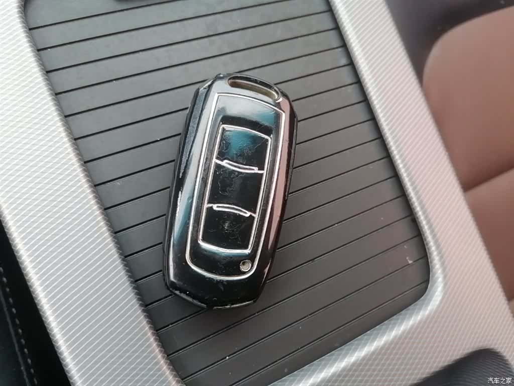 Geely Emgrand, 2018 12