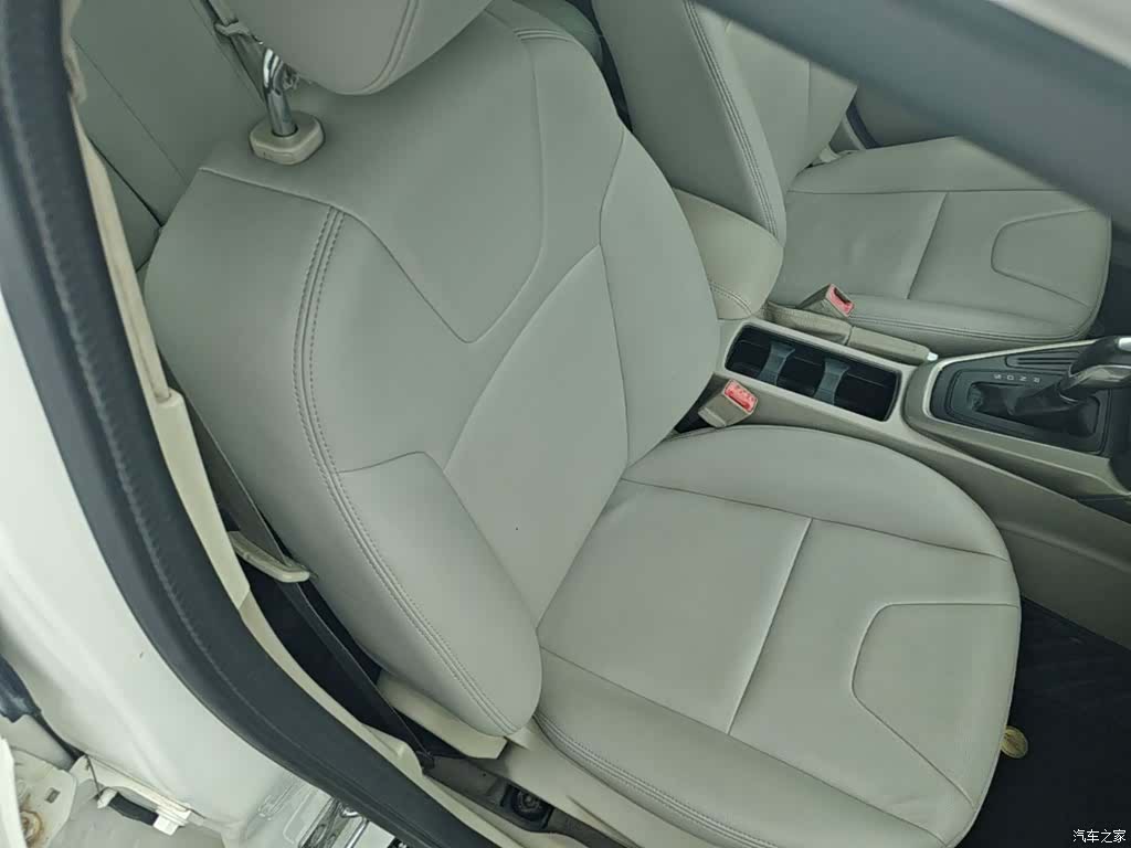 Ford Focus, 2016 25