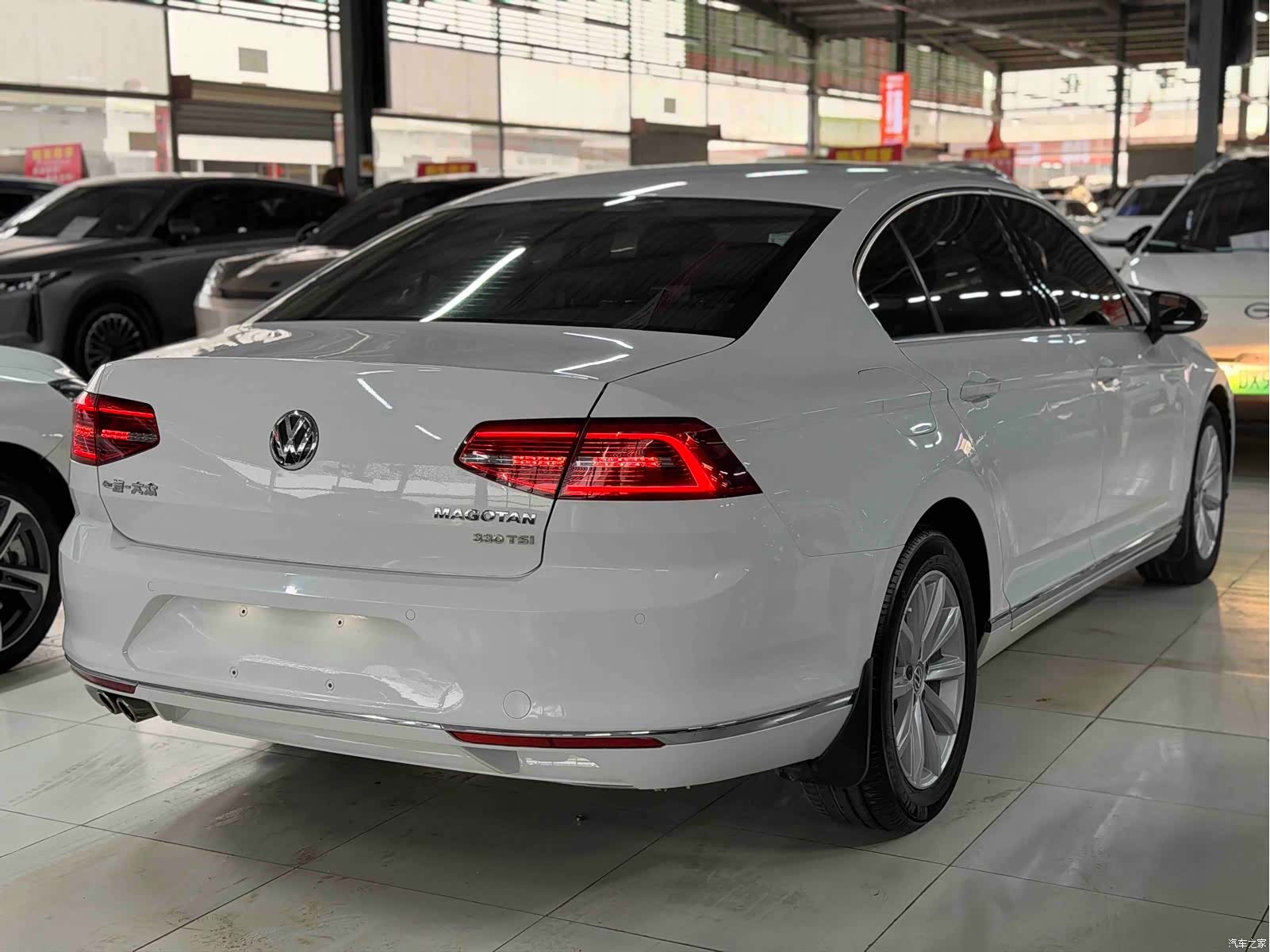 Volkswagen Magotan, 2017 19