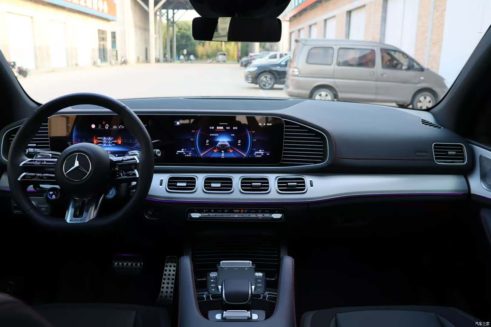 Mercedes-Benz GLE, 2025 11