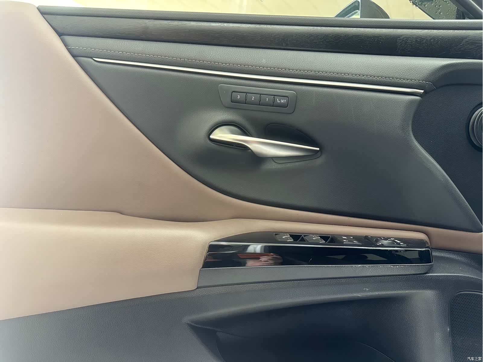 Lexus ES, 2023 11
