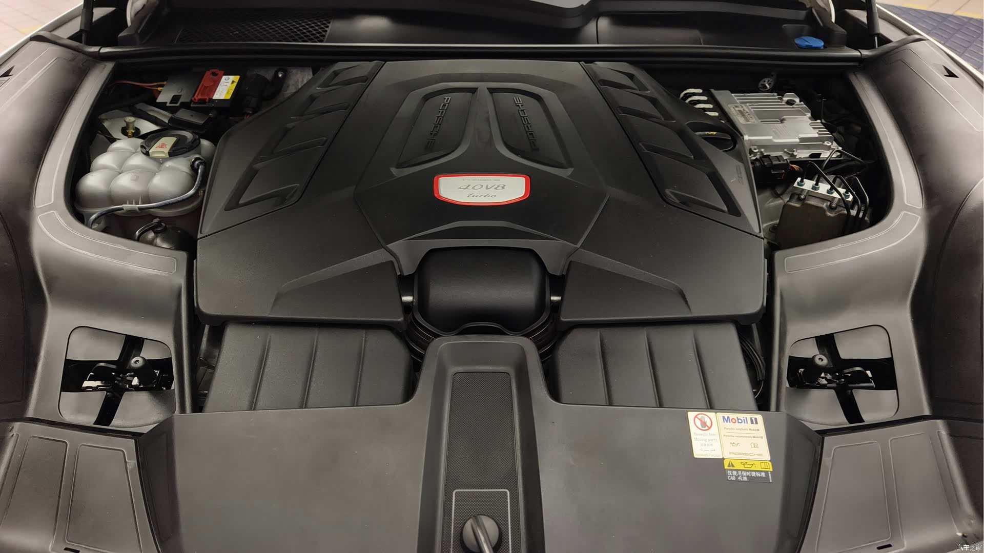 Cayenne Coupé, 2020 11