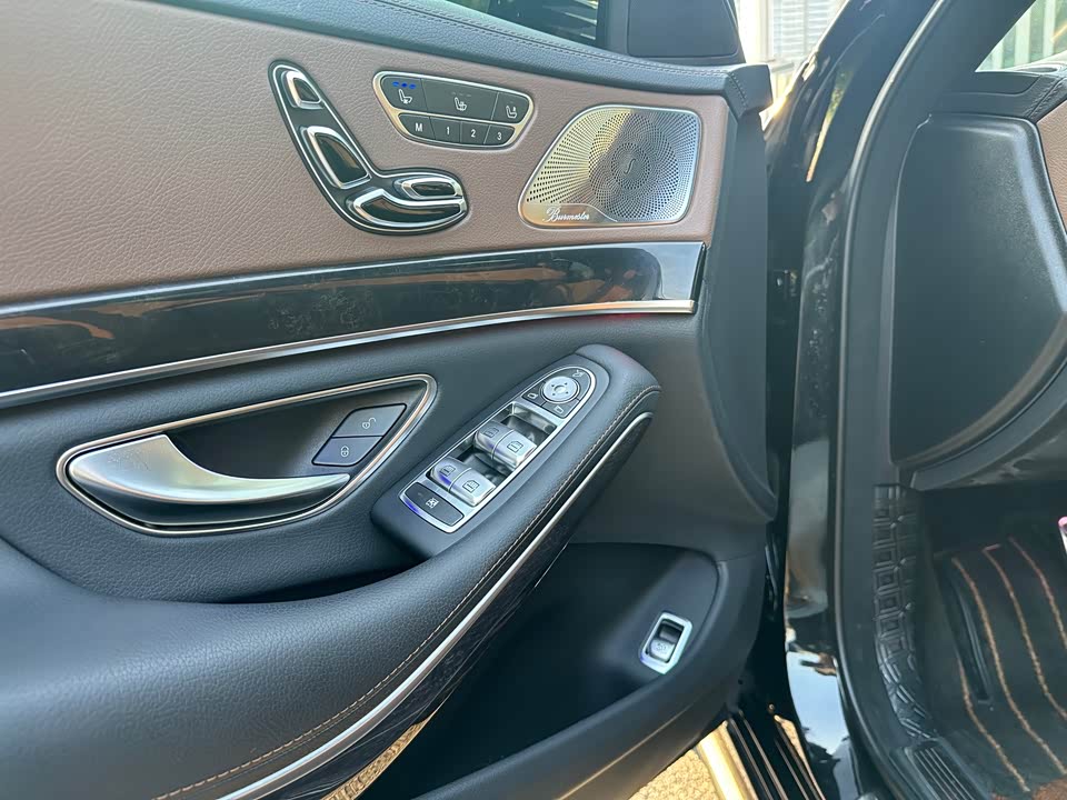 Mercedes-Benz S-class Mercedes-Benz S-class