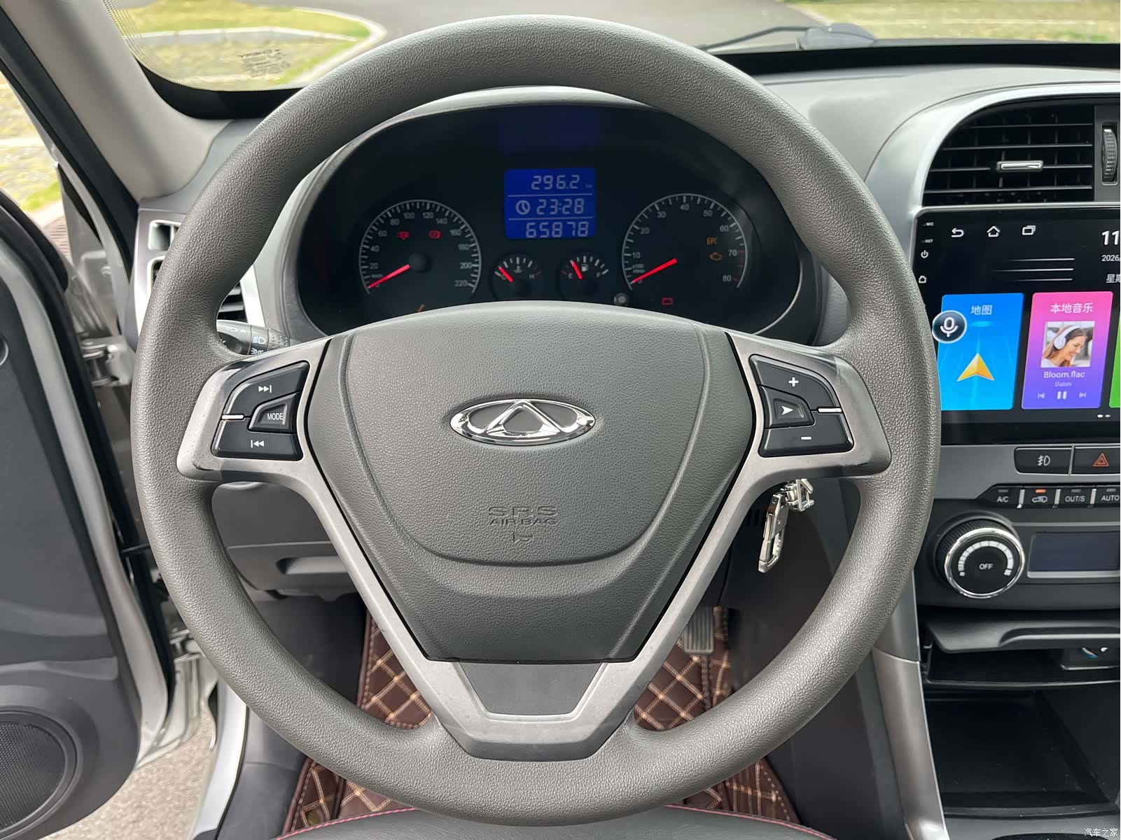 Chery 3, 2015 13