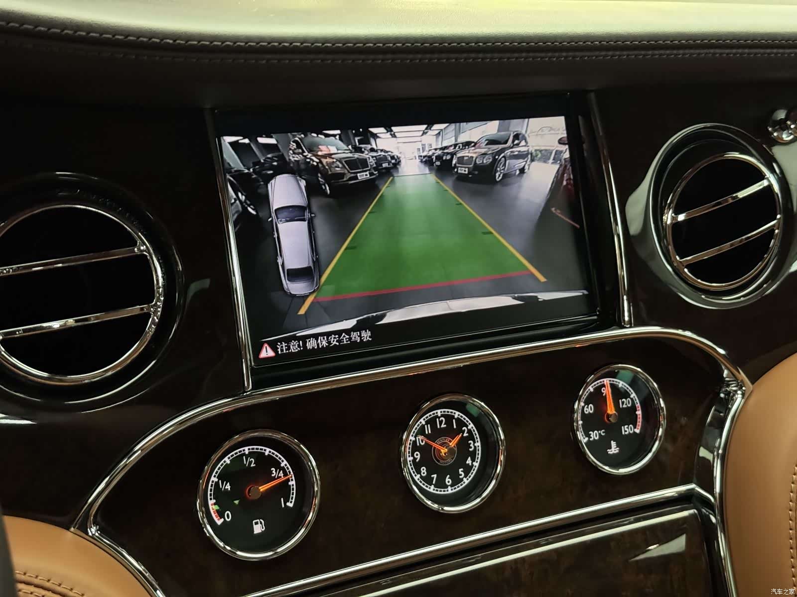 Bentley Mulsanne, 2018 12