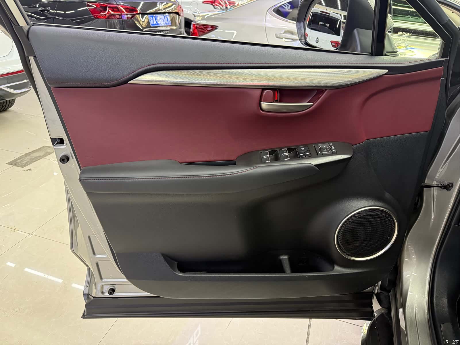 Lexus NX, 2020 11