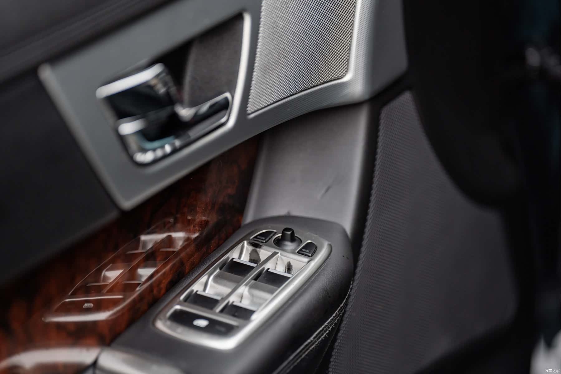Jaguar XF, 2011 8