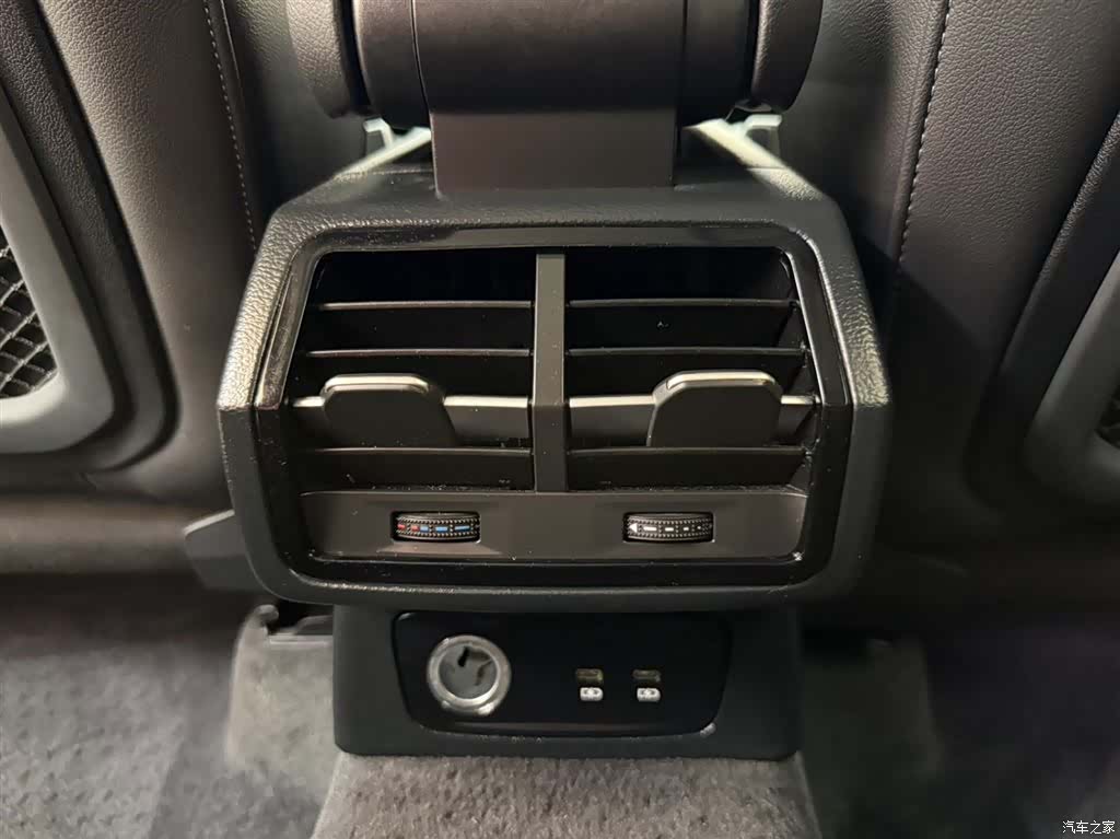 Audi Q3, 2023 19