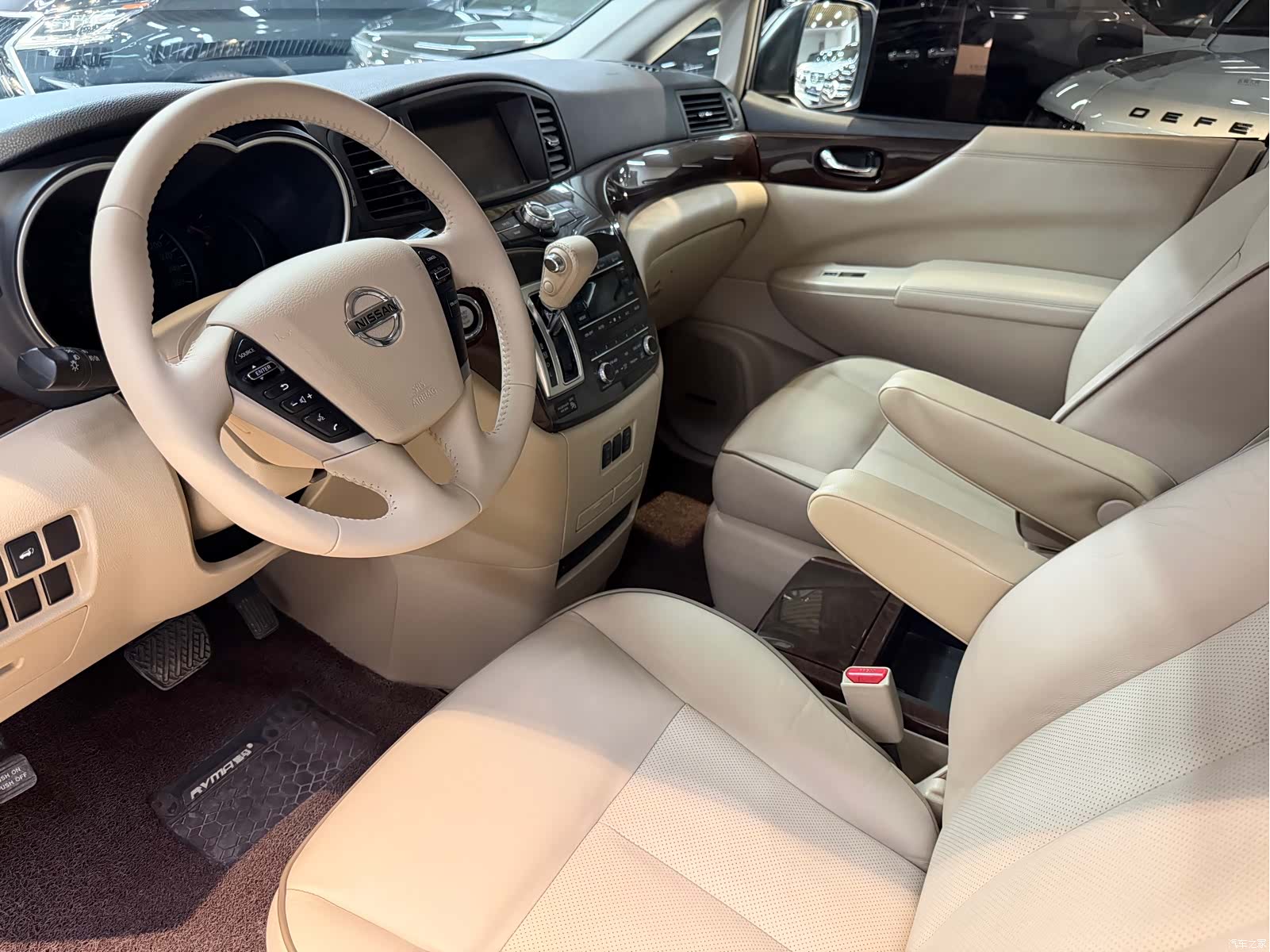Nissan SL, 2016 все фото
